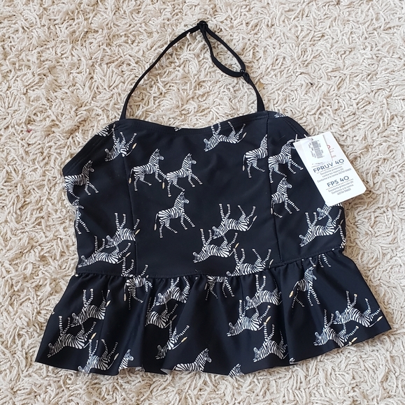 New Old Navy girls swiming suit top - Picture 1 of 3